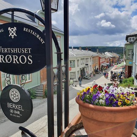 Vertshuset Roros Hotell Exteriör bild